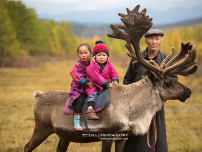 Grand kids with grandpa for blog the best reindeer herder photos