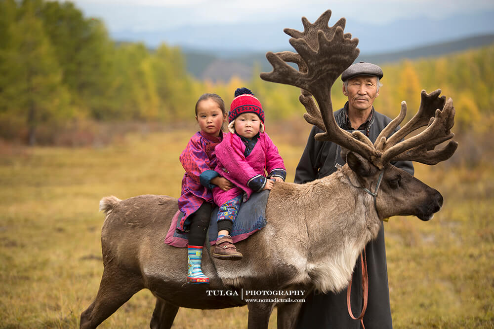 Grand kids with grandpa for blog the best reindeer herder photos