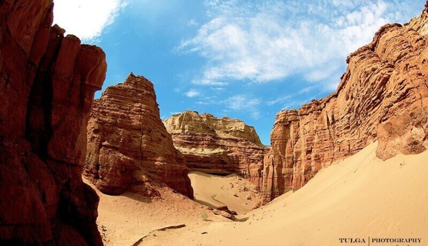 Khermen tsav canyon Mongolia