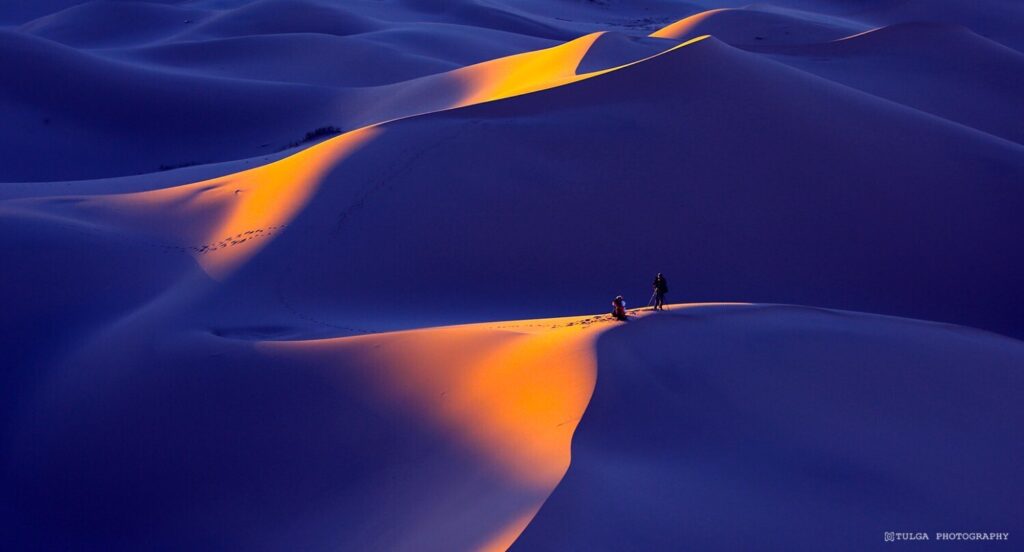 Gobi Tour colorful sand dunes