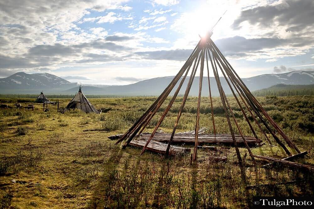 Mongolia teepee building after moving Reindeer tribe