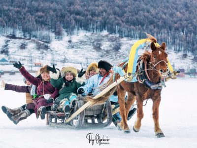 Horse sledding at Khuvsgul lake