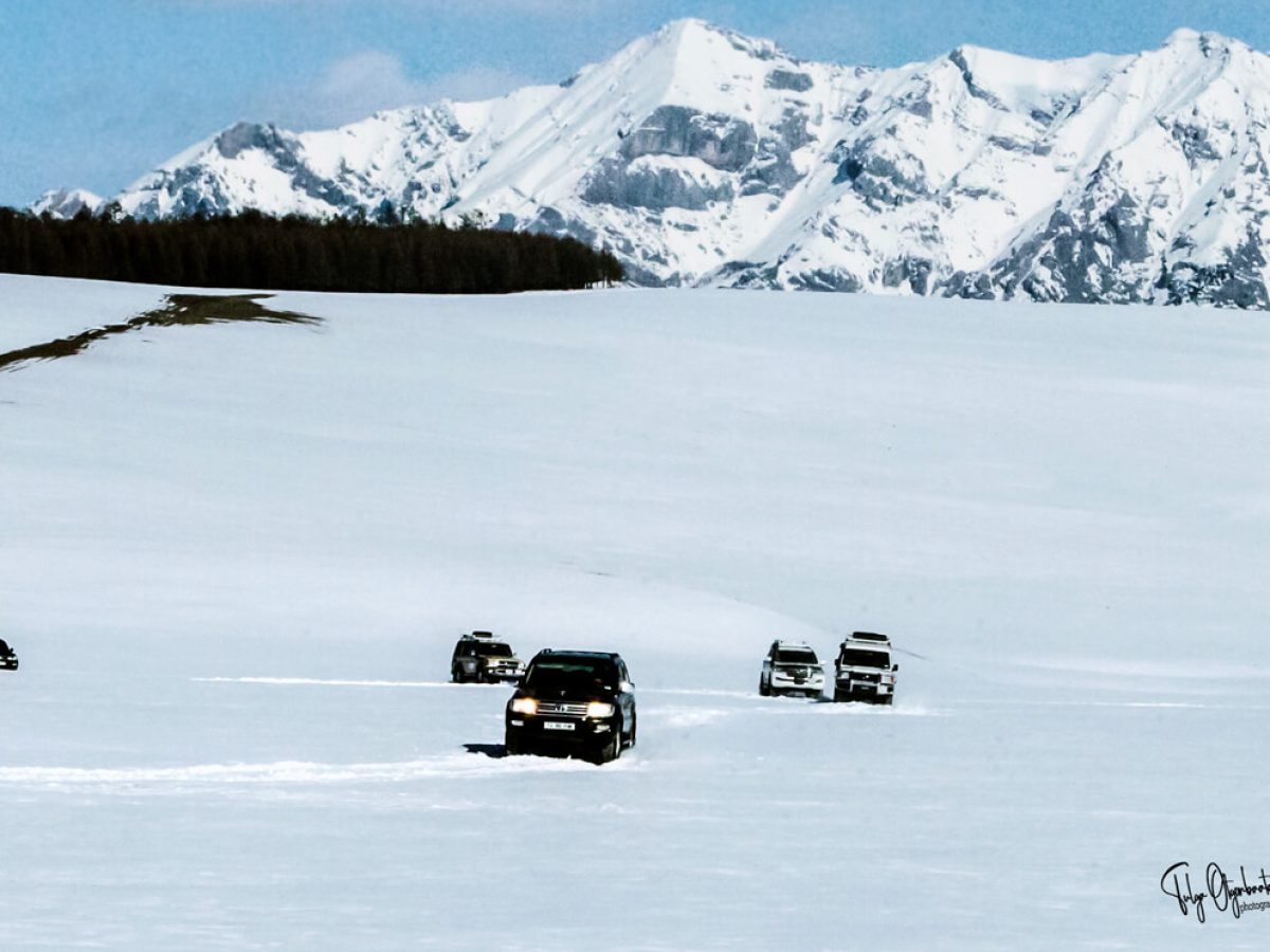 Tour Jeep cars in Delgerkhaan