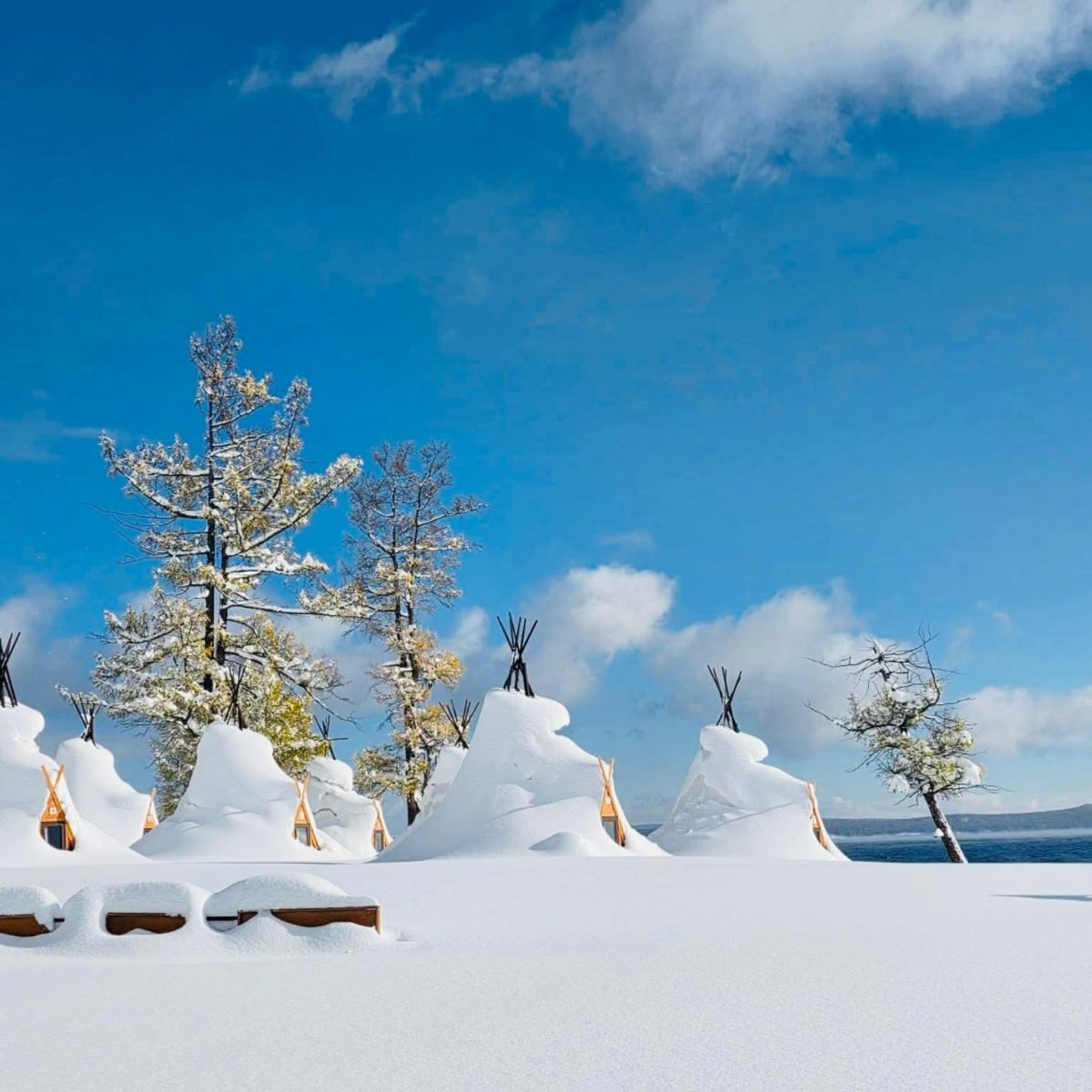 Winter Tour Mongolia at frozen Khuvsgul Lake