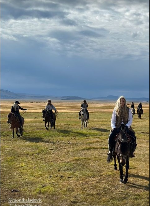 Day 3: Transfer to New Camp & Ride to the Nomad Festival with Horse Archers 