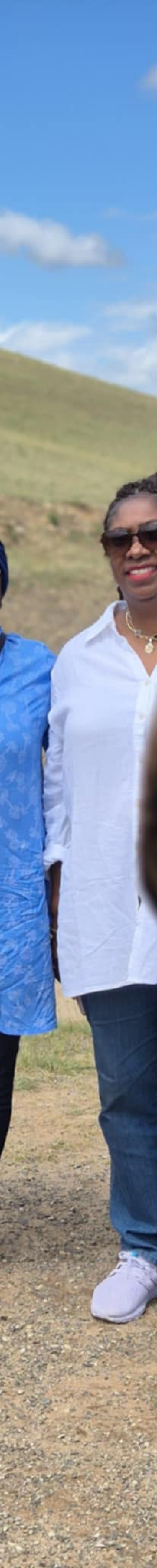 Clients meeting Golden Eagle at Terelj National park