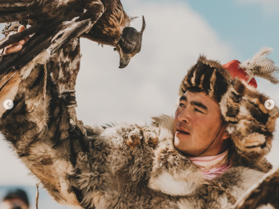 Golden eagle hunter- Jinesbek